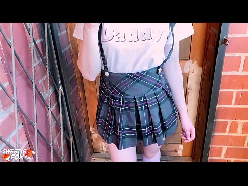 ❤️ D'Schoulmeedchen suckt hiren Dick déif a féckt amplaz Klassen. ️ Qualitéit Sex bei eis lb.niceporn.ru ﹏